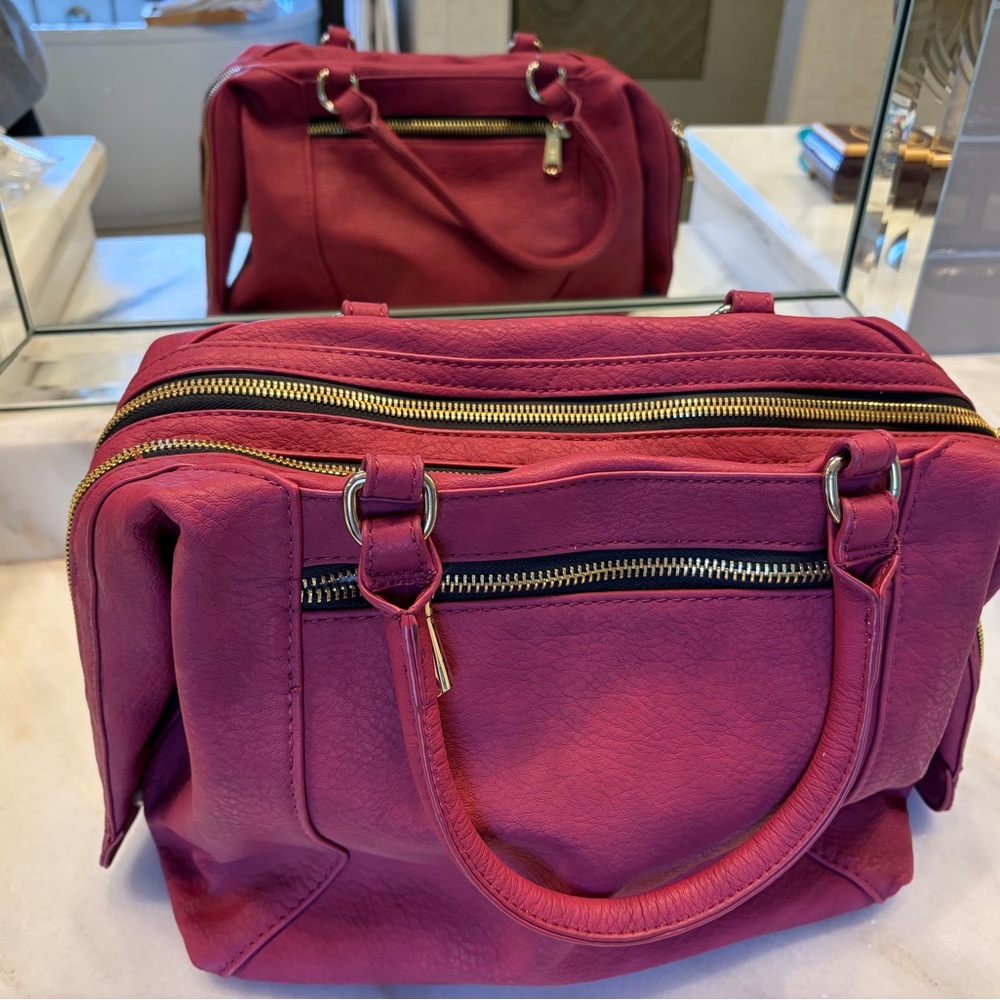 Chic rose handbag fits laptop and more